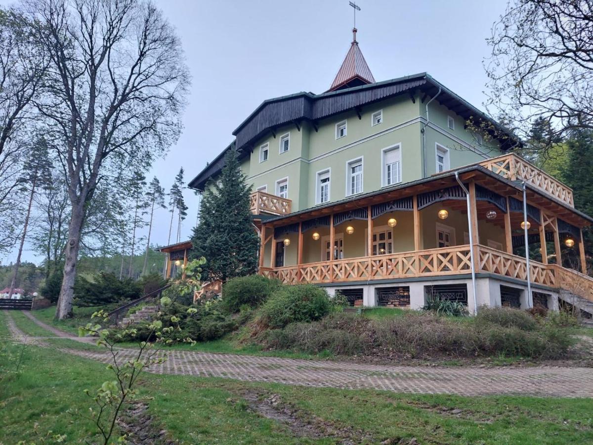 Szwajcarka Willa Z Sauna I Jacuzzi Kudowa-Zdrój Exterior foto