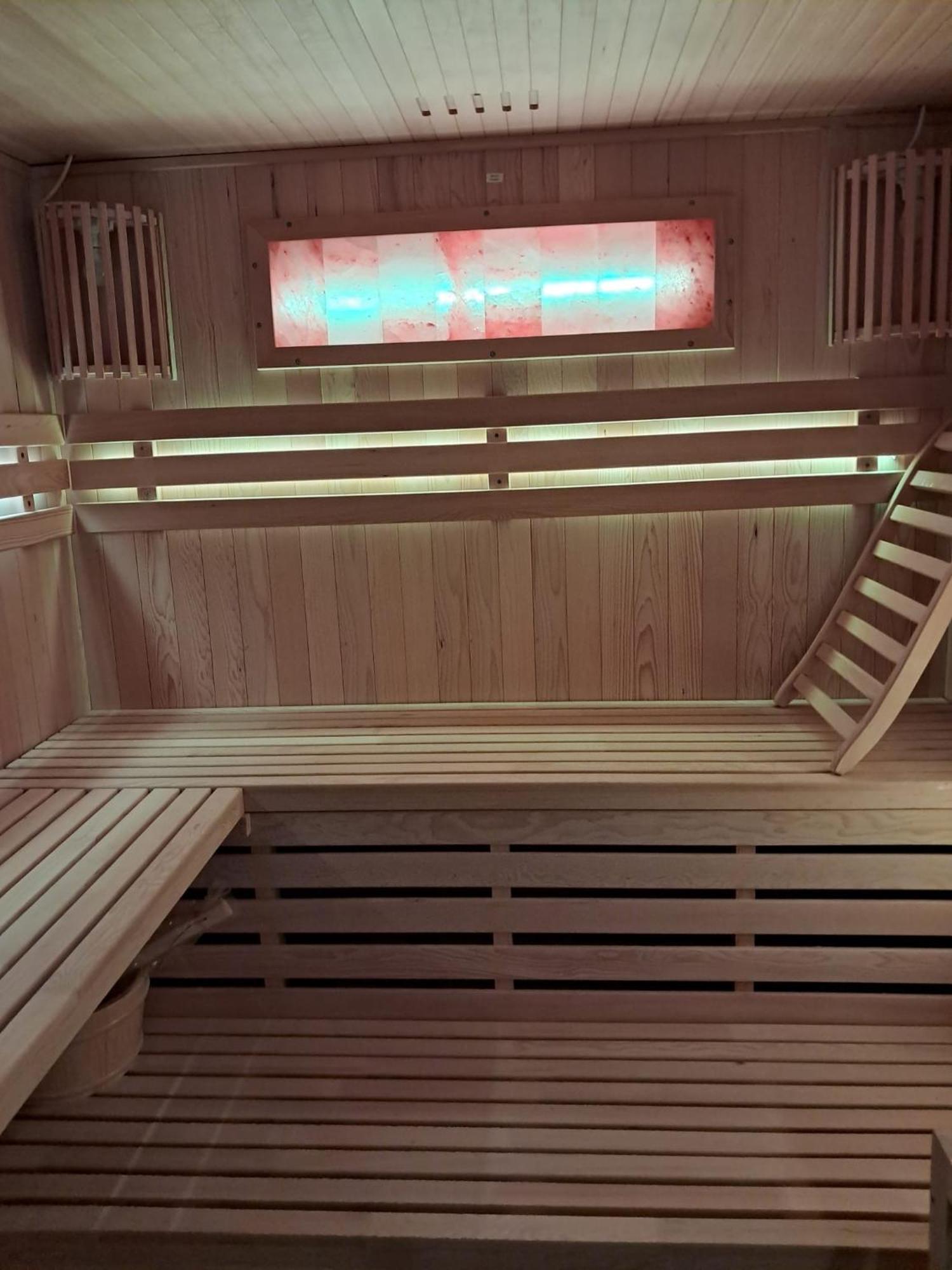 Szwajcarka Willa Z Sauna I Jacuzzi Kudowa-Zdrój Exterior foto