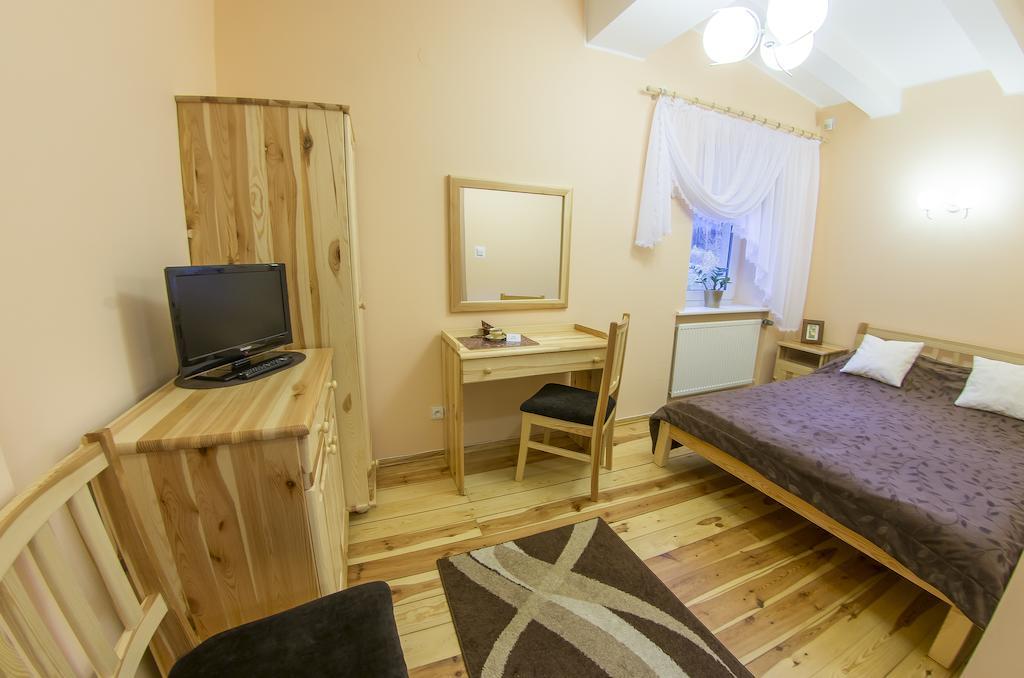 Szwajcarka Willa Z Sauna I Jacuzzi Kudowa-Zdrój Habitación foto