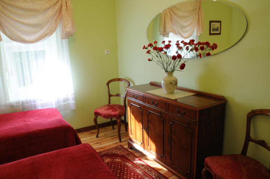 Szwajcarka Willa Z Sauna I Jacuzzi Kudowa-Zdrój Habitación foto